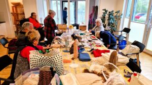 Mehr über den Artikel erfahren Krippenbau-Gruppe für die Stadtkirche